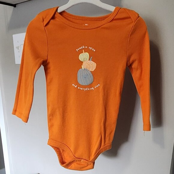 5 piece Halloween Onesie Set - Unisex size 6-12 months - Picture 4 of 6